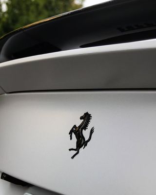 페라리 F12 탄소섬유 바디 키트 F12 노비텍 N-라고 스타일 앞뒤 배머 휠 아치 F12 앞 입술 확산 스포일러