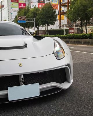 페라리 F12 탄소섬유 바디 키트 F12 노비텍 N-라고 스타일 앞뒤 배머 휠 아치 F12 앞 입술 확산 스포일러