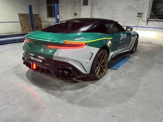 아스턴 마틴 DB11 탄소섬유 바디 키트 DB11 맨소리 스타일 앞뒤 배머 사이드 스커트 펜더 후드 스포일러