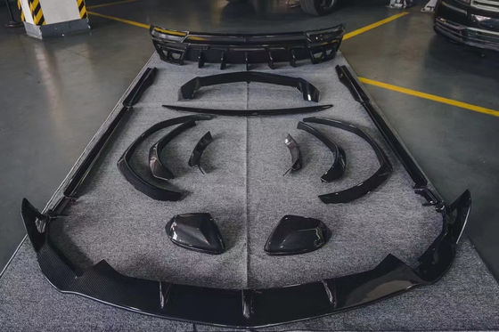 람보르기니 URUS URUS용 자동차 부품 탄소 섬유 시체 키트 MSY 앞 껍데기 확산 스포일러 폭체 키트를 업그레이드합니다