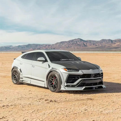 LB 스타일 람보르기니 URUS 탄소 섬유 시체 키트 Urus 탄소 섬유 앞 입술 확산 스포일러 폭체 키트