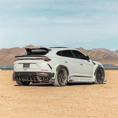 LB 스타일 람보르기니 URUS 탄소 섬유 시체 키트 Urus 탄소 섬유 앞 입술 확산 스포일러 폭체 키트