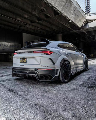 LB 스타일 람보르기니 URUS 탄소 섬유 시체 키트 Urus 탄소 섬유 앞 입술 확산 스포일러 폭체 키트