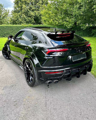 람보르기니 URUS 탄소섬유 스포일러 URUS는 PD 스타일의 탄소섬유 스포일러 톱윙을 업그레이드합니다