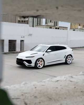 람보르기니 URUS 탄소 보디 키트 NT 스타일 앞 입술 확산 스포일러 커스텀 넓은 보디 키트