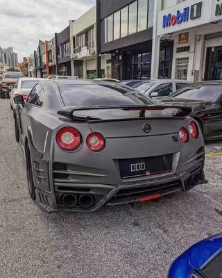 닛산 GTR R35 탄소섬유 보디 키트 GTR 업그레이드 최상위 스타일 탄소섬유 앞뒤 배머 사이드 스포일러