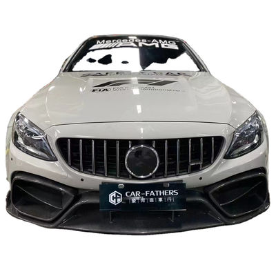 메르세데스 W205 AMG C63 쿠페의 신제품