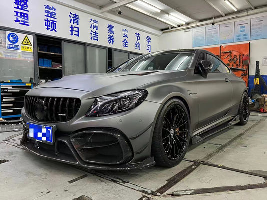 메르세데스 W205 AMG C63 쿠페의 신제품