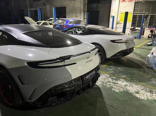 DB11 아스턴 마틴 와이드 보디 키트 녹색 배머 립 스플리터 DB11 보디 키트